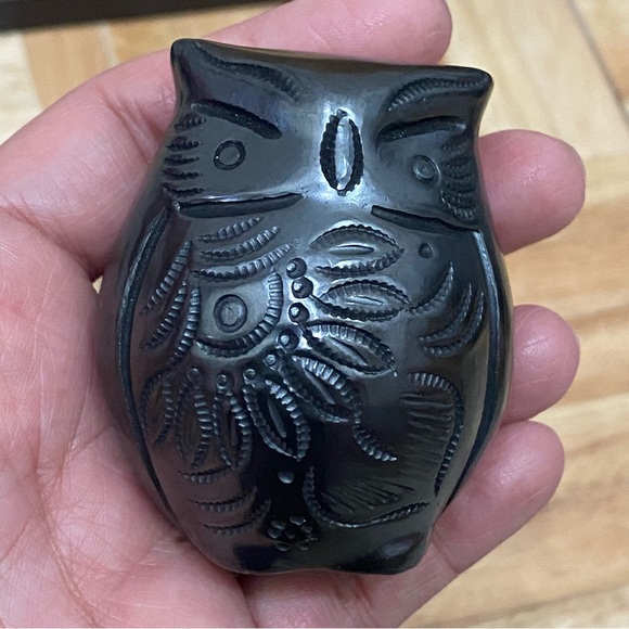 Vintage Black Ceramic Owl and Turtle Mini Figurine - Picture 7 of 10